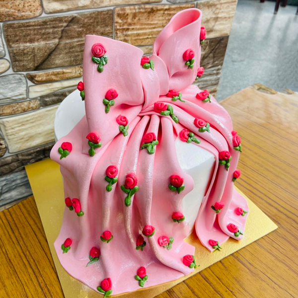 The Rosette Ribbon Drape The Rosette Ribbon Drape