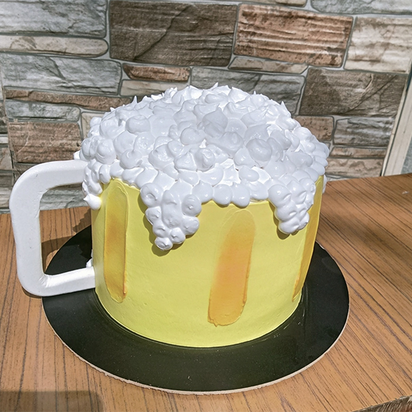 Frothy Beer Mug Cake