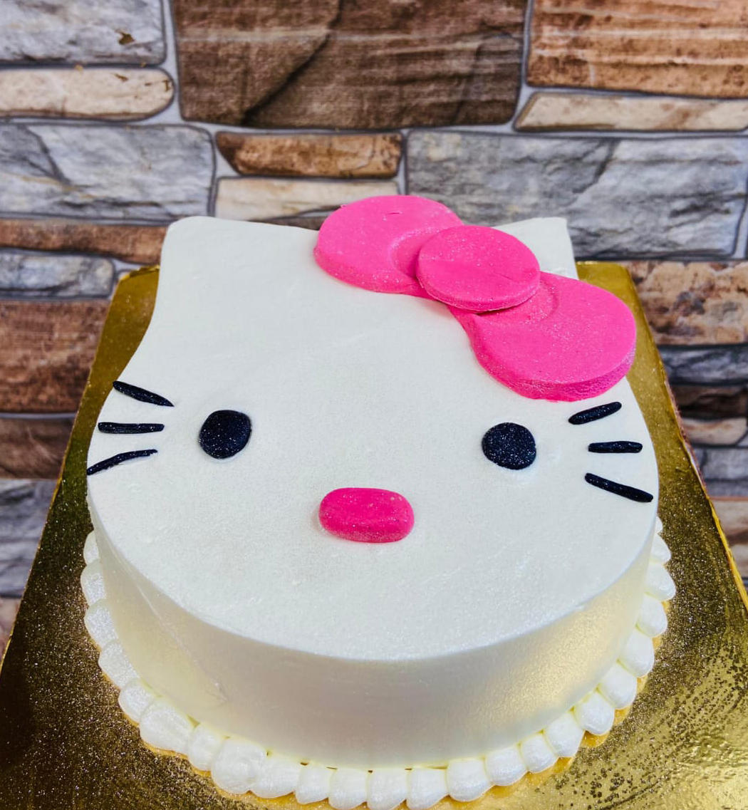 Kitty Charm Delight Cake