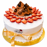 Strawberry Elegance Mother’s Day Cake